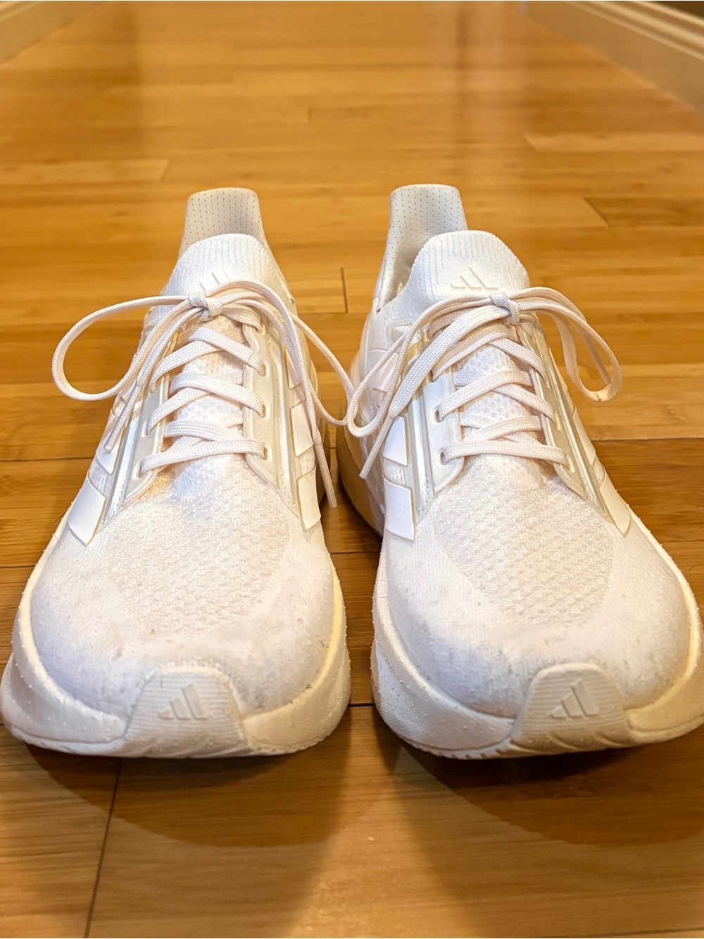 Adidas Women’s Ultraboost 5X Shoes- Size 8.5 - Picture 4 of 10